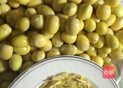 白果炖鸡汤的做法图解3