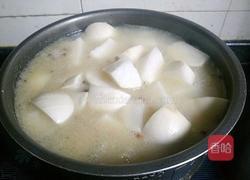 白萝卜炖腊猪脚的做法图解6