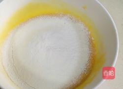 百香果戚风的做法图解5