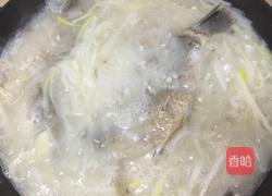 鲫鱼薏米萝卜汤的做法图解7