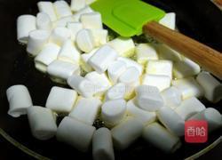 花生蔓越莓牛扎糖的做法图解4