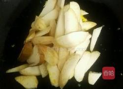 杏鲍菇炒鸡蛋的做法图解5