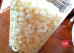 黑暗料理之真果粉拌炒米的做法图解1