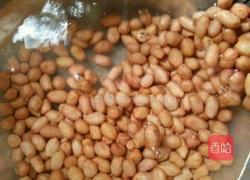 烤原味花生米的做法图解1