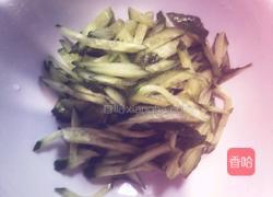 炝拌黄瓜干豆腐的做法图解1