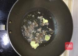 肉末黄瓜干的做法图解2