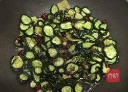 肉末黄瓜干的做法图解6