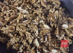 琥珀核桃仁的做法图解1