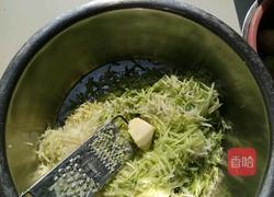 萝卜肉包子馅的做法图解2