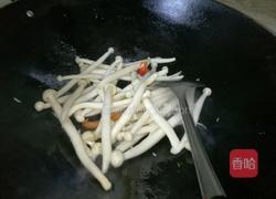 海鲜菇炒椒的做法图解4