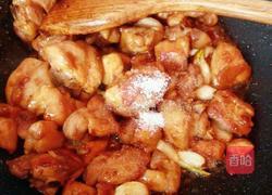 青椒栗子鸡的做法图解13