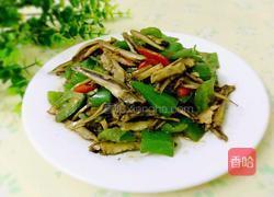 辣椒炒小鱼干的做法图解10