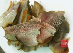 蒜炒腊肉的做法图解1