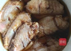 电饭煲焖鸡翅的做法图解3