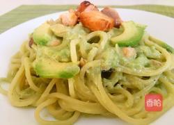 三文鱼牛油果意面的做法图解5