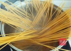 番茄肉酱意面的做法图解3