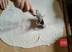 芹菜猪肉饺子的做法图解9