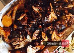 郫县豆瓣香菇鸡爪烧鲳鱼的做法图解3