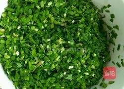 韭菜鸡蛋饺子馅的做法图解2