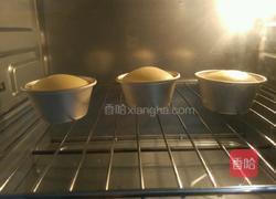 草莓玫瑰纸杯蛋糕的做法图解12