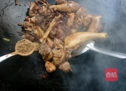 小鸡炖蘑菇的做法图解8