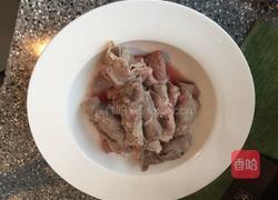 酸汤肥牛的做法图解1