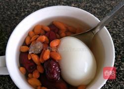 枸杞红枣煮鸡蛋的做法图解4