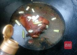 红烧猪肘的做法图解11