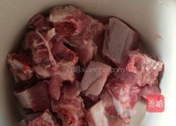 花胶淮山排骨汤的做法图解1