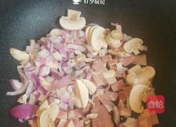 芝士奶油蘑菇培根意面(3人份)的做法图解3