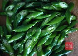 尖椒蒜苗肉丝的做法图解4