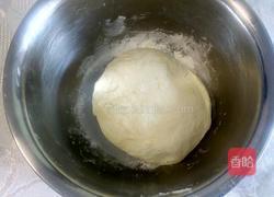 韭菜鸡蛋合子的做法图解2