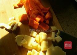 咖喱鸡块的做法图解1