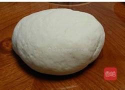 胡萝卜猪肉包子的做法图解1