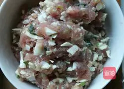 Illustration of how to make spring rolls 5