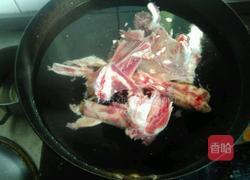 羊大骨汤的做法图解2