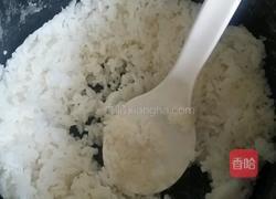 西红柿蛋炒饭的做法图解2