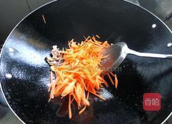 瘦肉炒胡萝卜丝的做法图解4