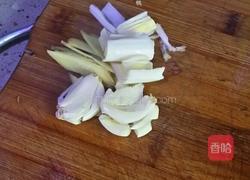 小野鸡炖蘑菇的做法图解9