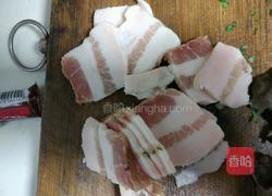 木耳平菇炒肉的做法图解2