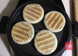 黑芝麻发面饼的做法图解16