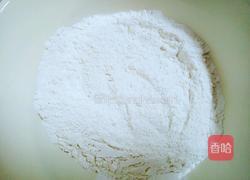 韭菜鸡蛋煎饼的做法图解3