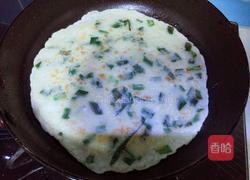 韭菜鸡蛋煎饼的做法图解12
