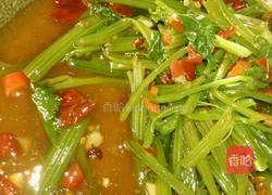 凉拌芹菜的做法图解5