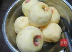 鲜榨苹果汁的做法图解2