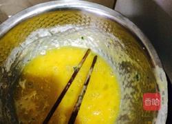 娃娃菜葫萝卜丝鸡蛋饼的做法图解2