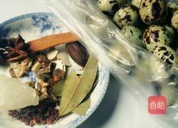 五香鹌鹑蛋的做法图解1