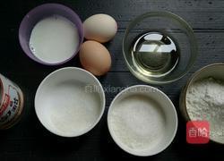 草莓小蛋糕的做法图解1