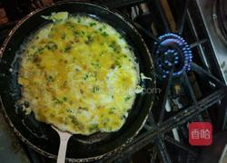 萝卜干煎土鸡蛋的做法图解4