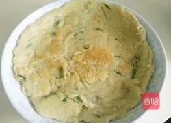 Illustration of how to make bean dregs and green onion cake 6